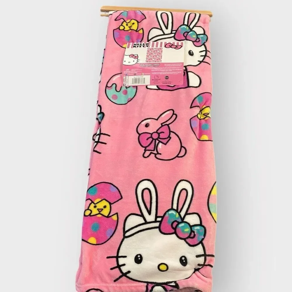 Hello Kitty 'Easter Bunny and Eggs' 50x70